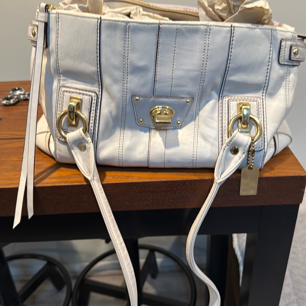 Coach Hamptons Vintage Leather White Flap Satchel Purse Bag. used